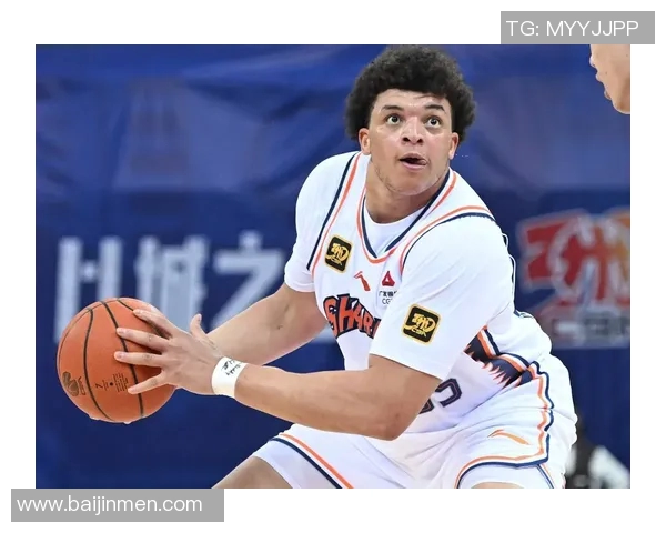 洛夫顿关键时刻失误致命上海大杀器被对手成功限制全场失利 洛夫顿关键时刻失误致命上海大杀器被对手成功限制全场失利